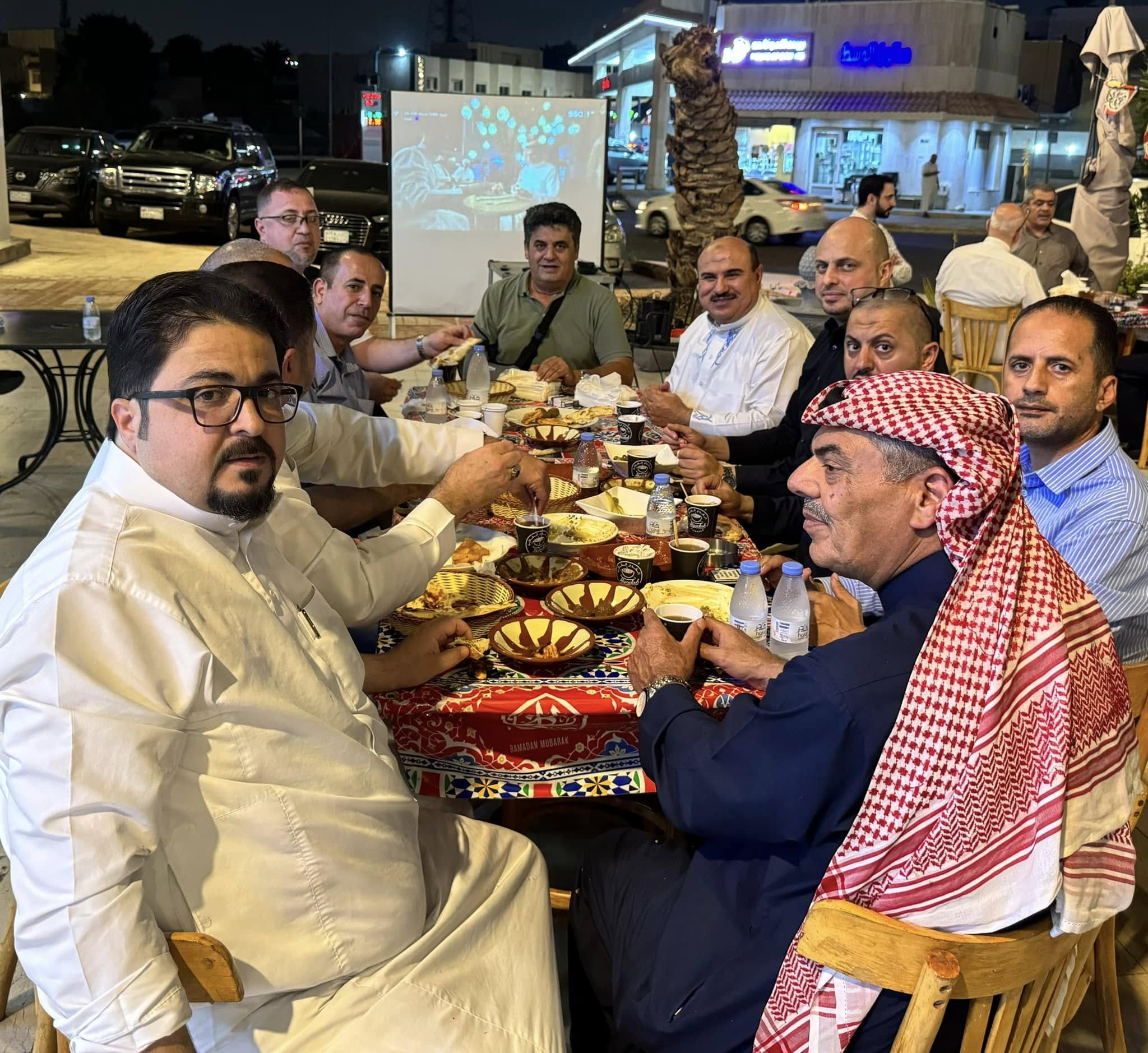 مطعم بيت بلدنا يكرم لجنة ملتقى نشامى جدة