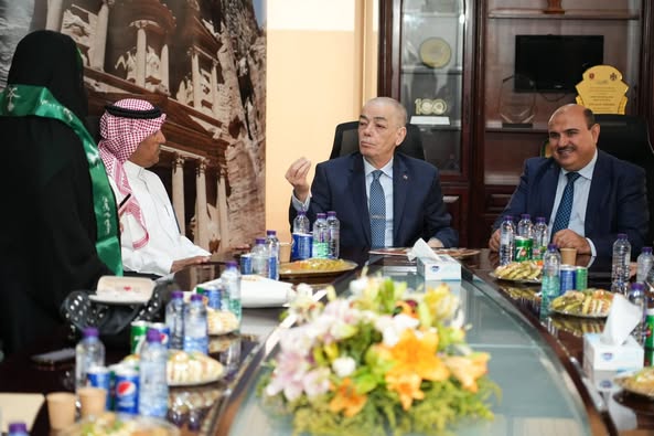الكايد يكرم جمعية اعلاميون السعودية